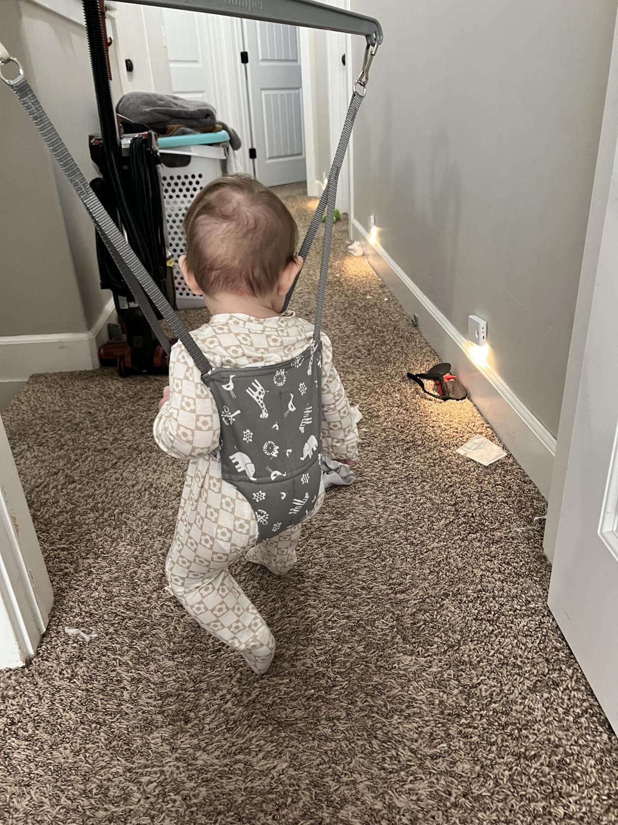 Jolly Jumper Iconic (Black), Doorway Baby Jumper, Indoor Exercise Saddle Seat, Adjustable Height, for Infants up to 28lbs, No Stand Required customer photo 1