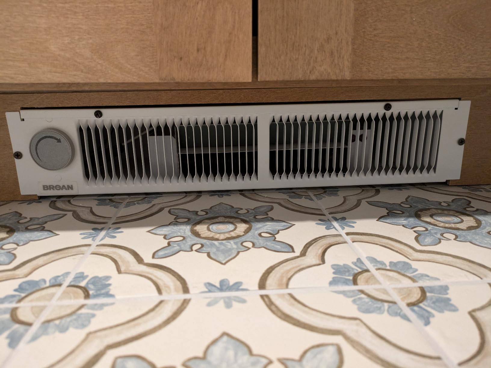 Broan-NuTone 112 Kickspace Wall Heater with Built-In Thermostat for Residential and Commercial Kick Spaces, White customer photo 1