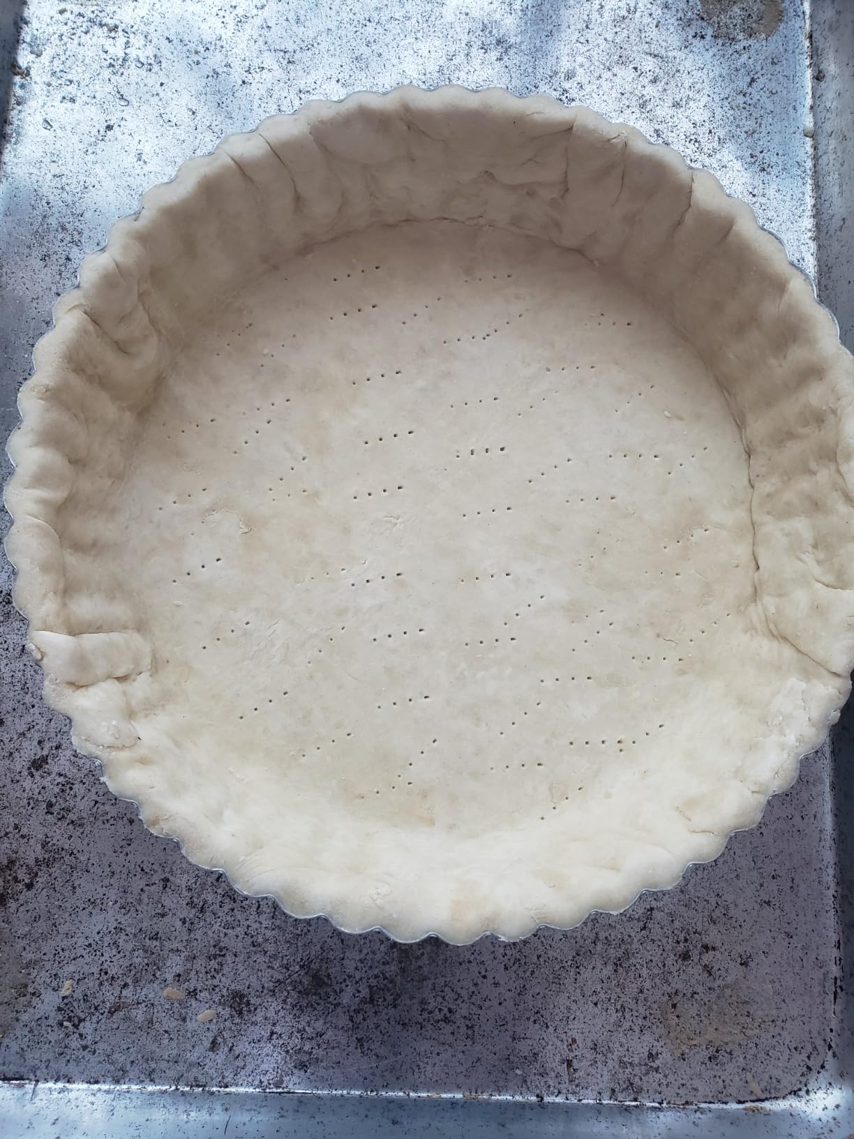 Fat Daddio's PFT-95 Round Fluted Tart Pan, 9.5 x 1 Inch customer photo 1