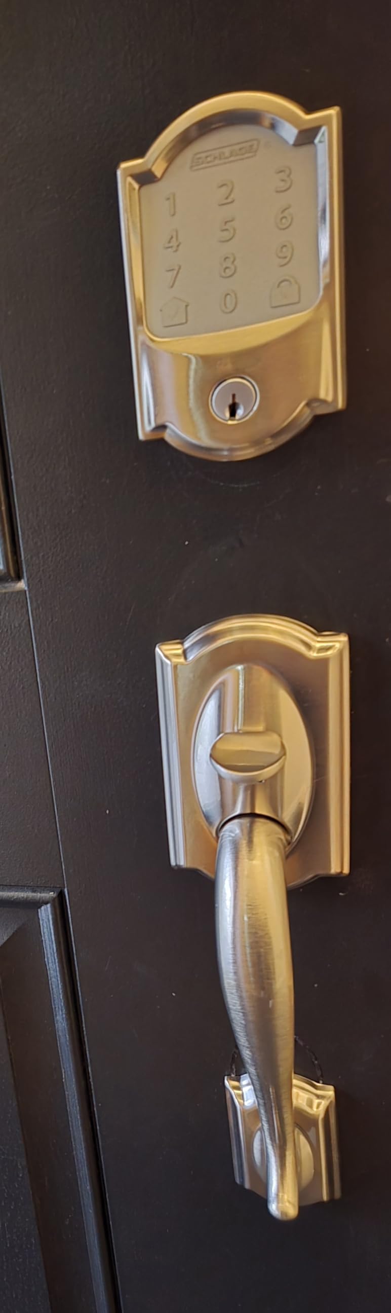 Schlage FE285 CAM 619 GEO Camelot Front Entry Handleset with Georgian Knob, Lower Half Grip, Satin Nickel customer photo 1