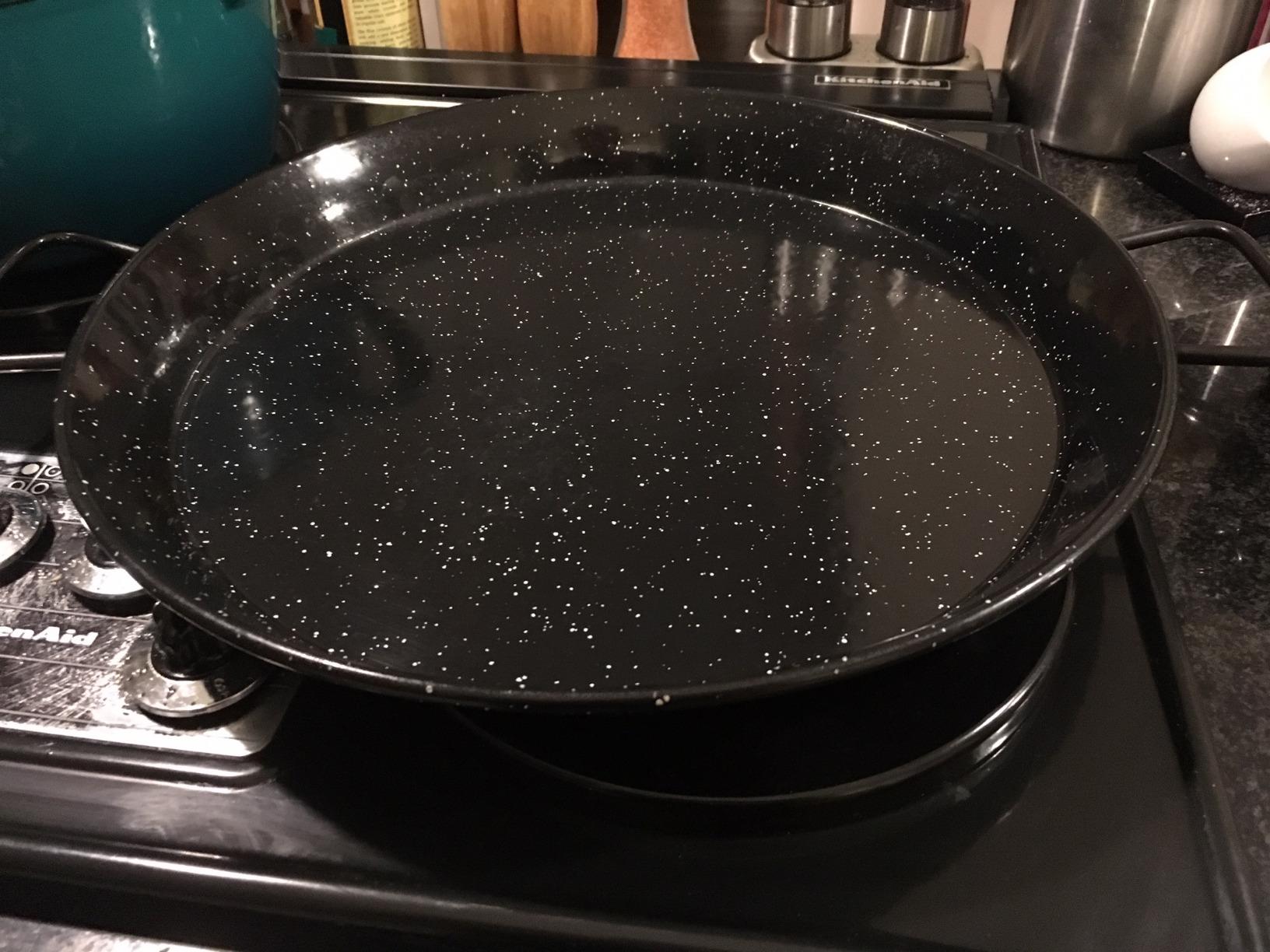 Garcima 11-Inch Enameled Steel Paella Pan, 28cm customer photo 1