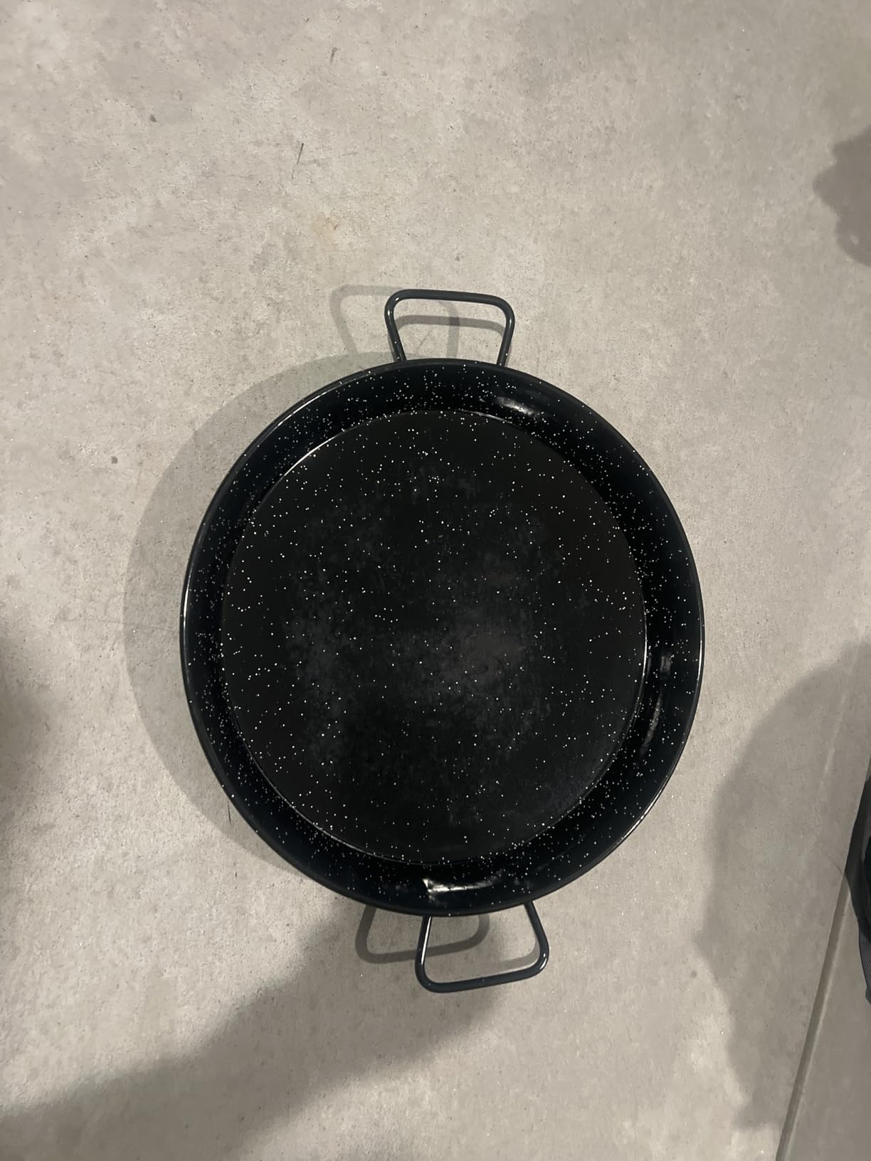 Garcima 11-Inch Enameled Steel Paella Pan, 28cm customer photo 2