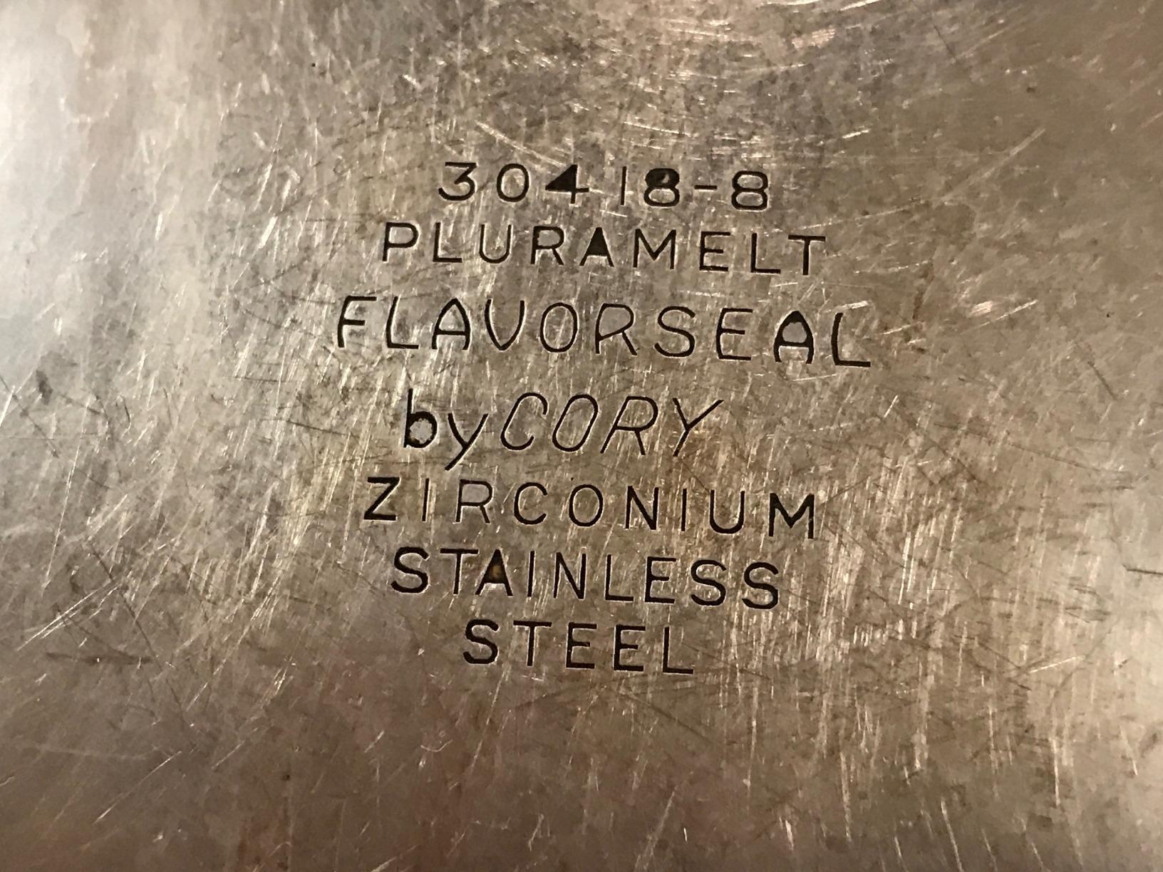All-Clad D3 Stainless Steel 3 Qt Sauté Pan with Lid, Made in the USA | Bonded Professional Cookware, All-Purpose Sauté Pan, Induction Compatible, Oven Safe up to 600F customer photo 2