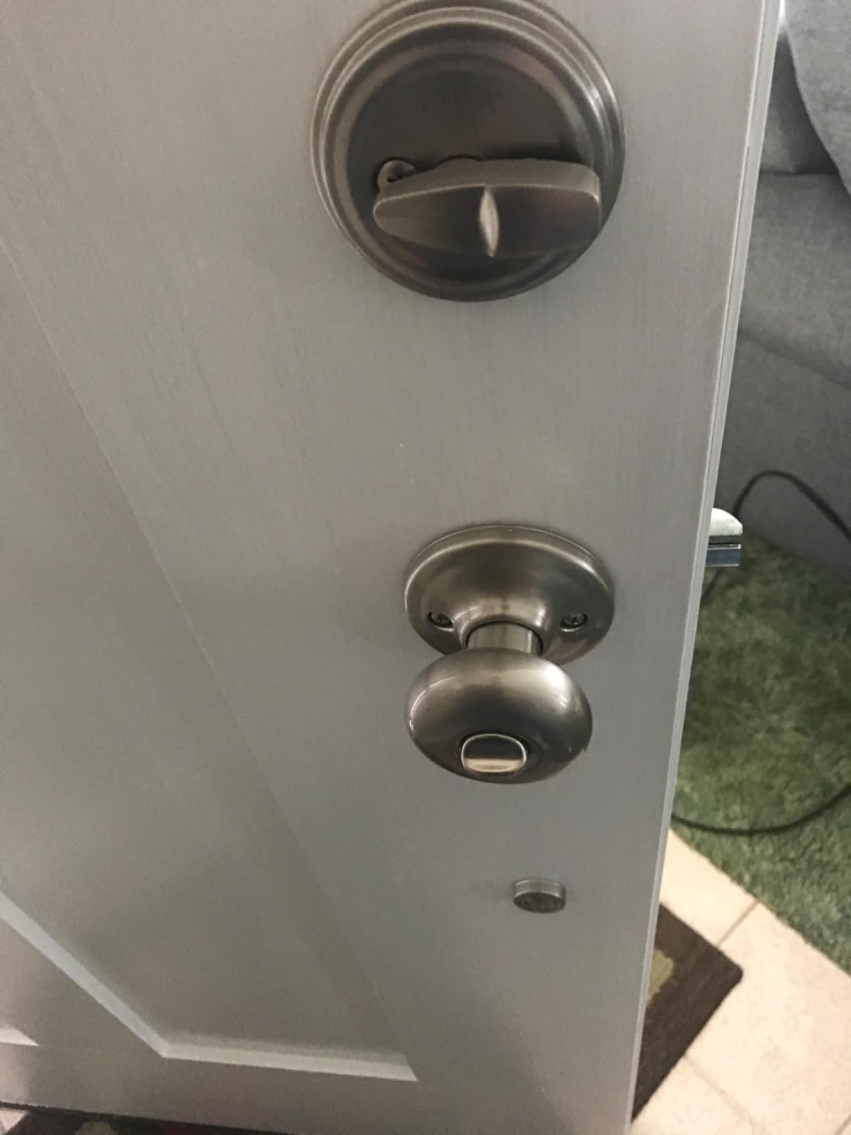 Kwikset Montara Front Door Lock Handle and Deadbolt Set, Entry Handleset Exterior with Interior Doorknob, Satin Nickel, Pick Resistant SmartKey Rekey Deadbolt Security, with Microban Protection customer photo 2