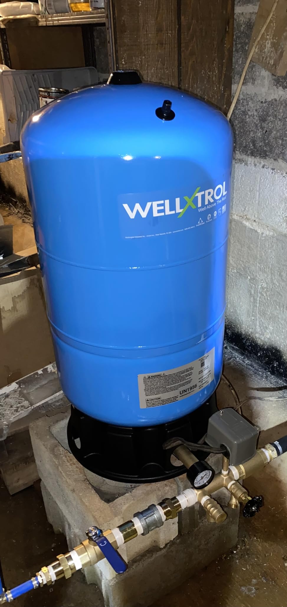 Well-X-Trol 20 Gallon Water System Pressure Tank with Composite Base - WX-202D customer photo 1