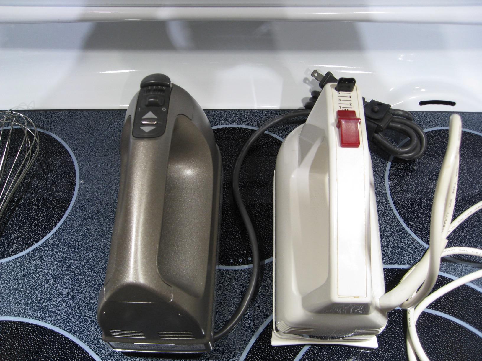 KitchenAid 9-Speed Digital Hand Mixer with Turbo Beater II Accessories and Pro Whisk - Contour Silver customer photo 1