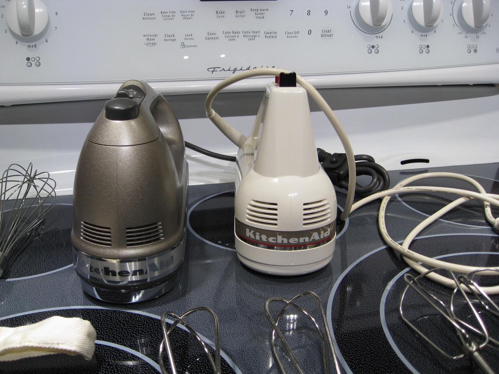 KitchenAid 9-Speed Digital Hand Mixer with Turbo Beater II Accessories and Pro Whisk - Contour Silver customer photo 2