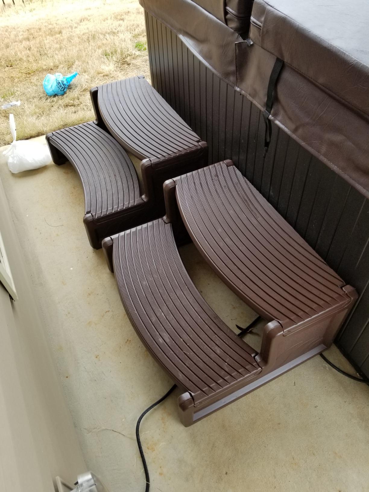 Confer Plastics Resin Multi Purpose Outdoor Non Slip Portable Spa and Hot Tub Handi-Step Deck Patio Steps, Black customer photo 1