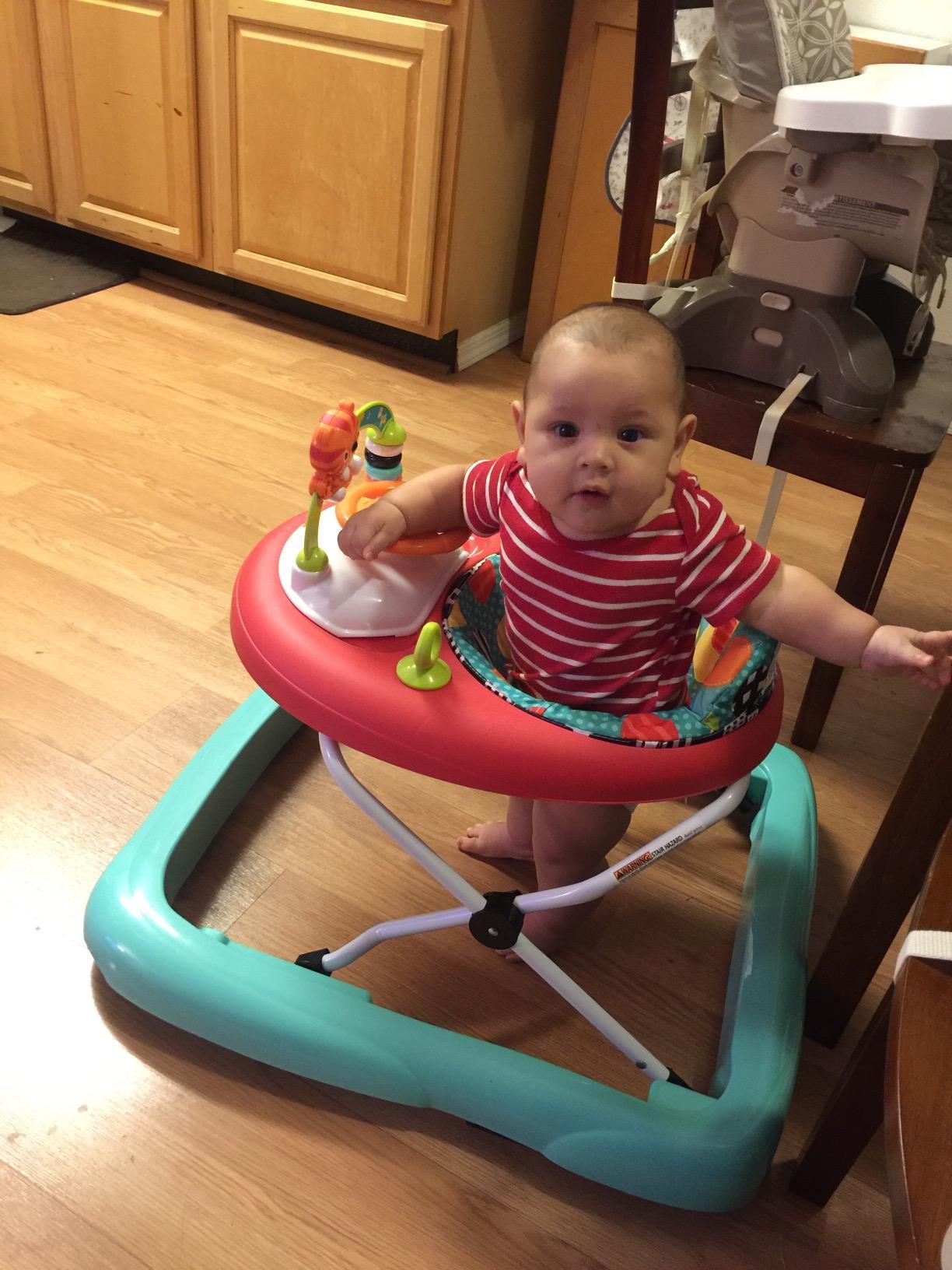 Bright Starts JuneBerry Walk-A-Bout Baby Walker and Entertainer, Ages 6 Months + customer photo 2
