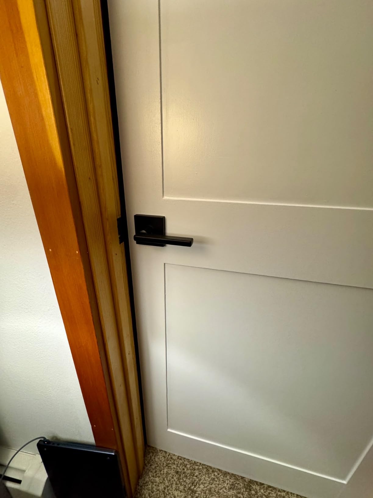 Schlage FE285 CEN 622 LAT CEN Century Front Entry Handleset with Latitude Lever, Lower Half Grip, Matte Black customer photo 1