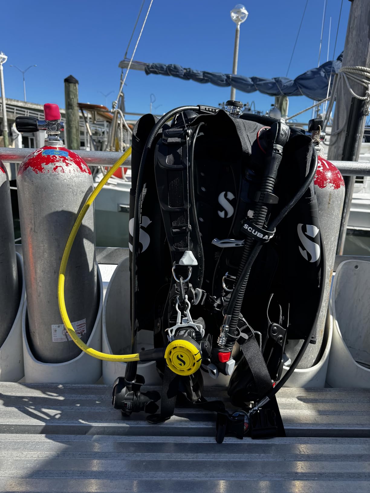 SCUBAPRO Hydros Pro Men's Back Inflated Scuba BCD - Recreational and Travel Scuba Diving customer photo 1
