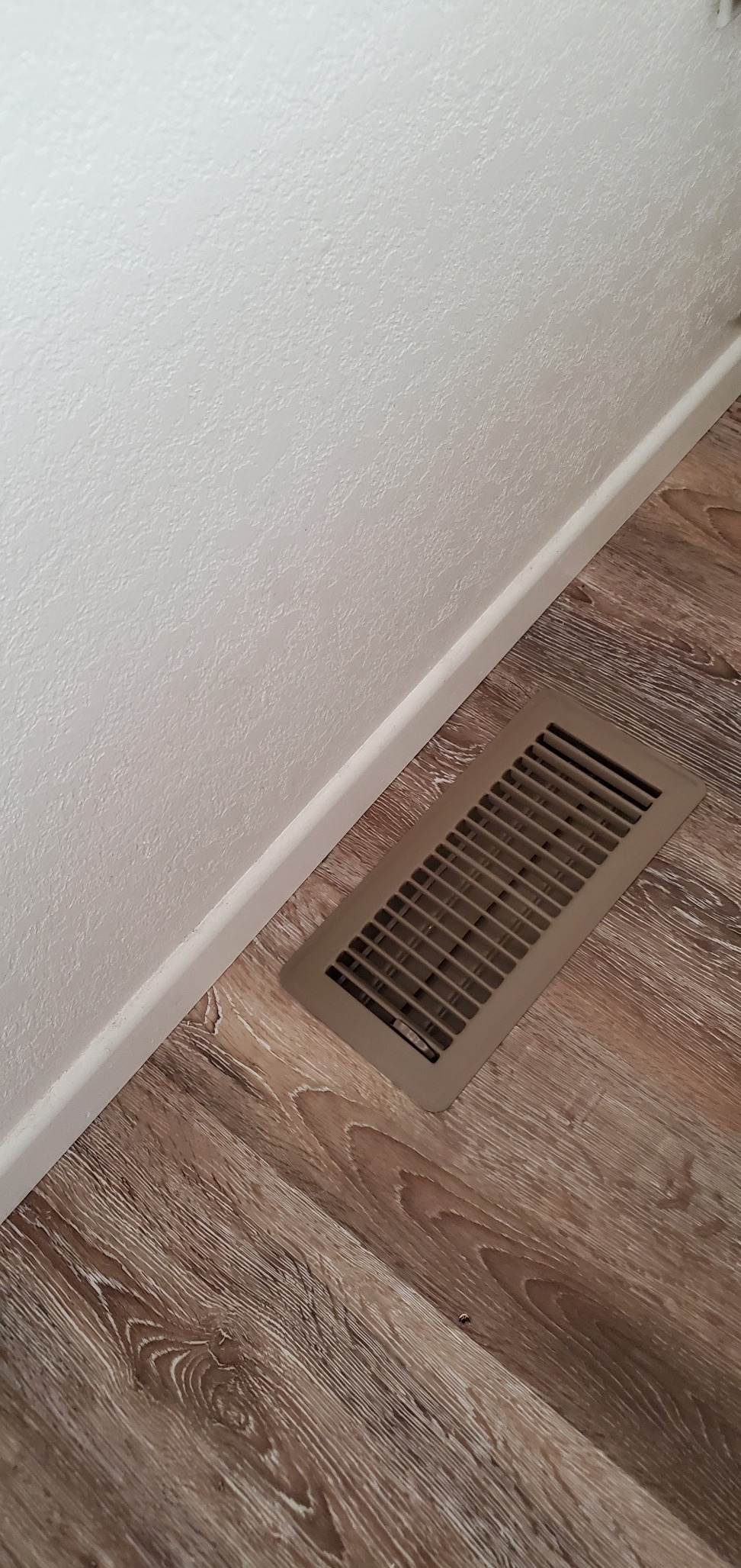Rocky Mountain Goods Brown Floor Register Vent for 4-Inch by 10-Inch Vent Openings (Item Dimensions 11.5