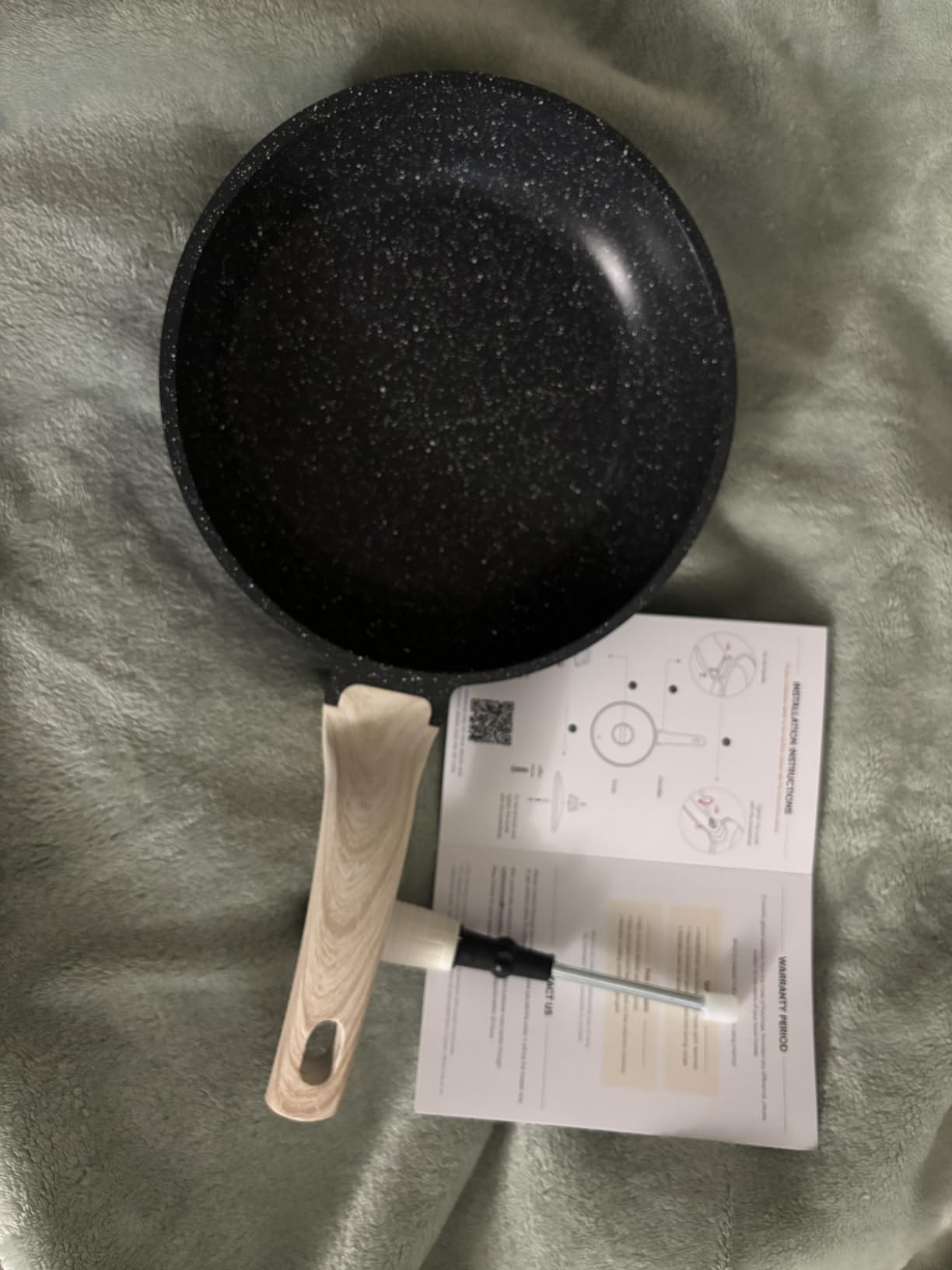 CAROTE Nonstick Frying Pan Skillet, Non Stick Granite Fry Pan Egg Pan Omelet Pans, Stone Cookware Chef's Pan, PFOA Free, Induction Compatible(Classic Granite, 8-Inch) customer photo 2