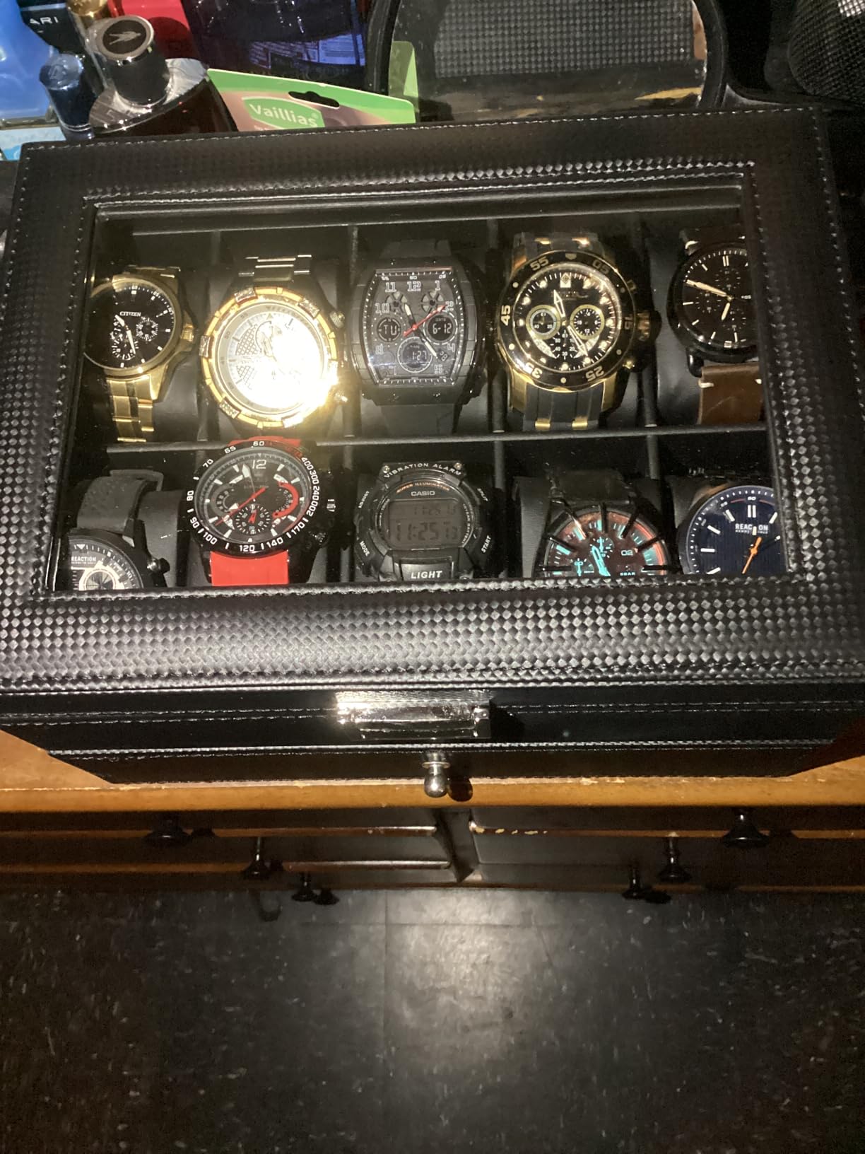 BEWISHOME Watch Box, 20-Slot Watch Cases for Men with Large Glass Lid, Watch Case with Removable Watch Pillows, Synthetic Leather, Watch Storage Organizer Box, Black SSH04B customer photo 2