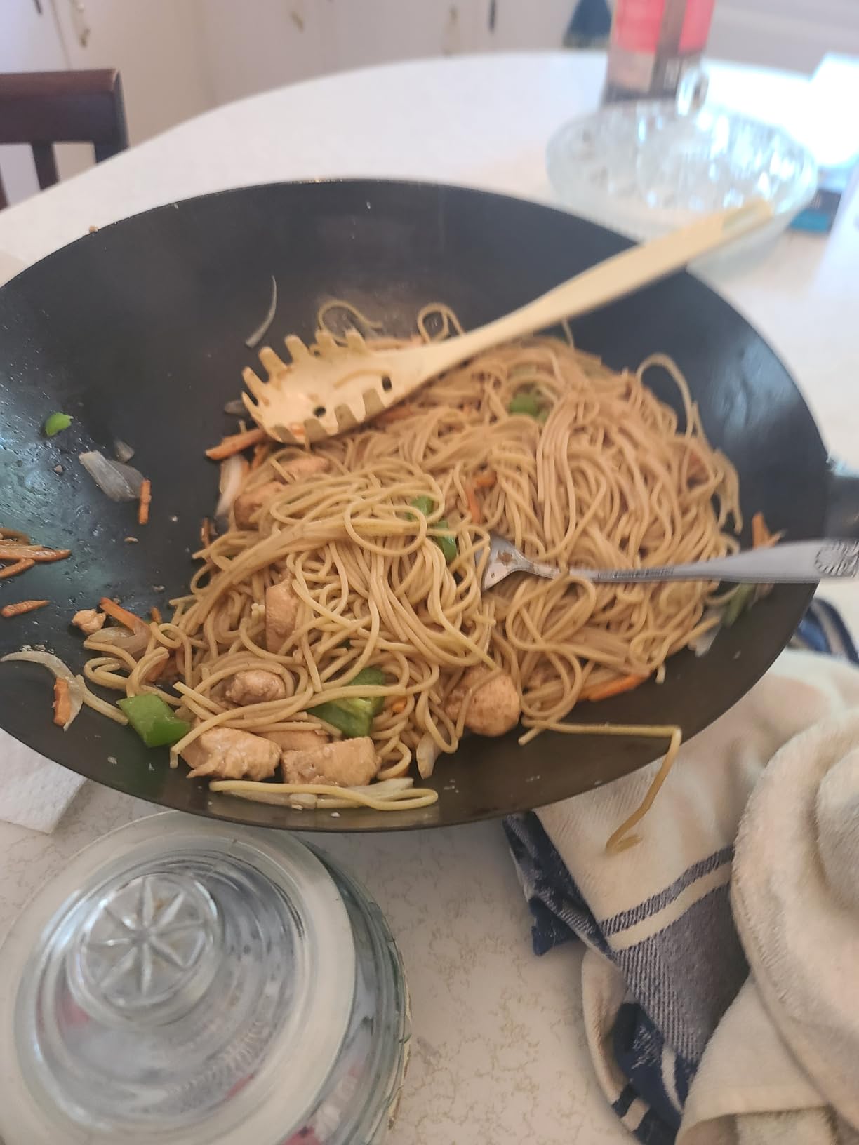 Nuwave Mosaic Induction Wok, Precise Temp Controls from 100°F to 575°F in 5°F, Wok Hei, Infuse Complex Charred Aroma & Flavor, 3 Watts 600, 900 & 1500, Authentic 14-inch Carbon Steel Wok Included, Black customer photo 2