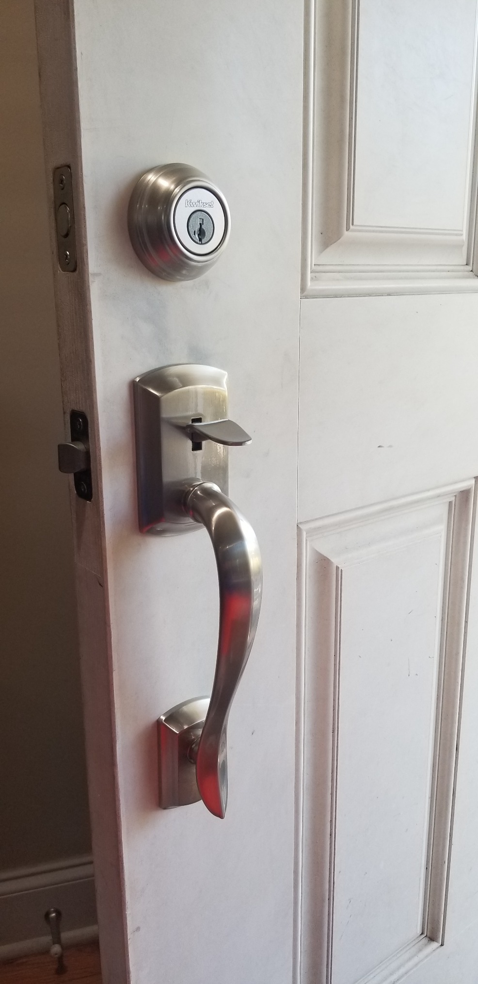 Kwikset Avalon Front Door Handle No Lock, Entry Handleset Exterior with Interior Reversible Handed Lever, Non-Locking, Satin Nickel, Deadbolt Not Included, with Microban Protection customer photo 2