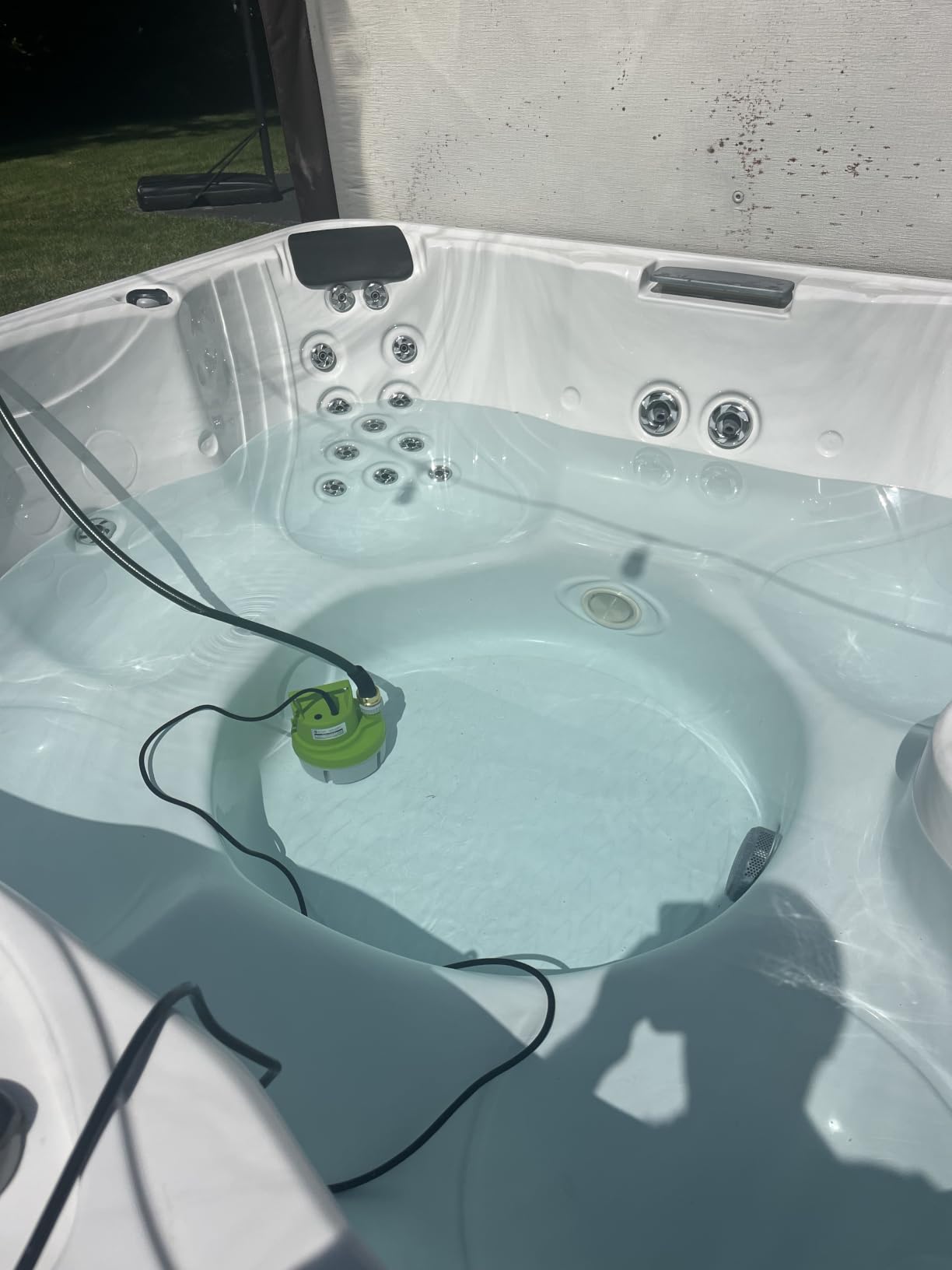 Green Expert Submersible Utility Water Pump 1/6 HP, Electric Water Removal Pump for Flooded Basement, Pool, Hot Tub, Garage, Yard, Window Well Drainage, Portable Emergency Pump customer photo 1