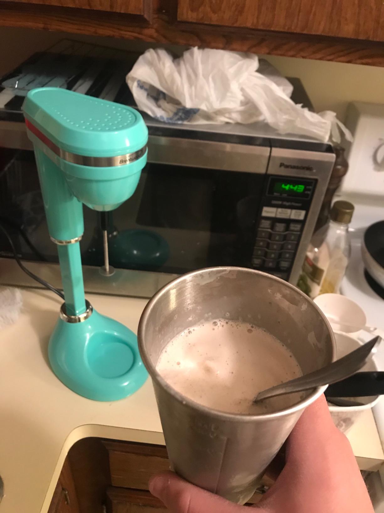 Brentwood Classic Milkshake Maker, 15 oz, Turquoise, SM-1200B customer photo 1