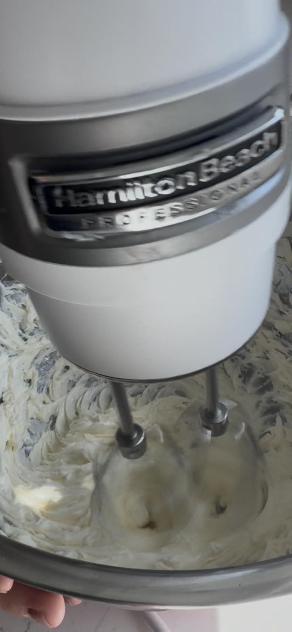 Hamilton Beach Professional 5-Speed Electric Hand Mixer | High-Performance DC Motor | Slow Start | Snap-On Storage Case | Stainless Steel Beaters & Whisk | Red & Chrome| 62653 customer photo 1