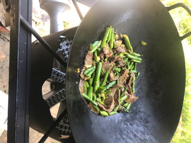 Flat Bottom Carbon Steel Wok Pan - Authentic Hand Hammered Woks and Stir Fry Pans - 14