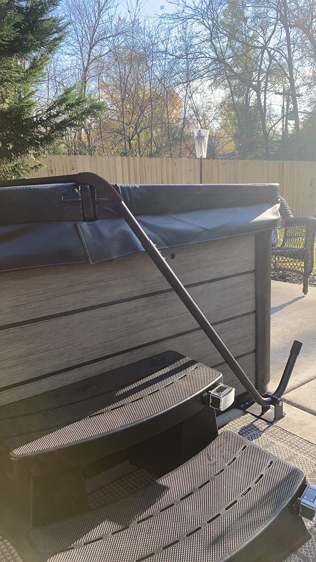 150 Under Mount Hot Tub Cover Lift customer photo 1