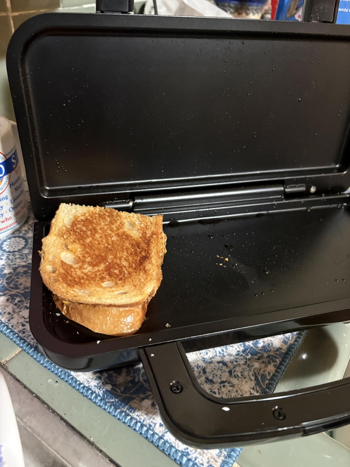 Proctor Silex Deluxe Hot Sandwich Maker With PFAS-Free Non-Stick Plates | Fits 2 Grilled Cheese, Reubens, Tortas Or Subs | Easy-Clean Durable Ceramic Surface | Stainless Steel | 25415MN customer photo 2