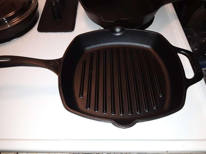 Victoria Cast Iron Square Grill Pan with Double Loop Handles, Made in Colombia, 10 Inches customer photo 1