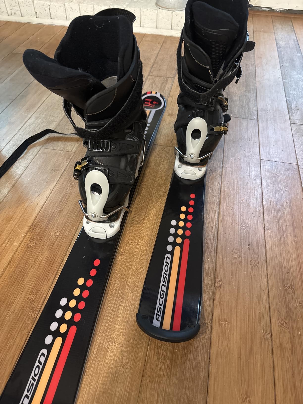 5th Element 99cm Ski Blades, Ski Boards, Snowblades | Adjustable Non-Release Bindings - Twin Tip Freestyle Mini Skis Short Skis - for Tricks, All Mountain customer photo 1