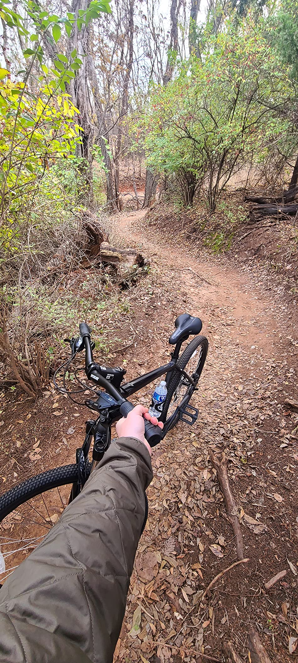 Mongoose Switchback Comp Expert Sport Trail Mountain Bike for Adult Men Women, 27.5-Inch Wheels, Disc Brakes, Aluminum Frames, Hardtail Bicycles customer photo 2