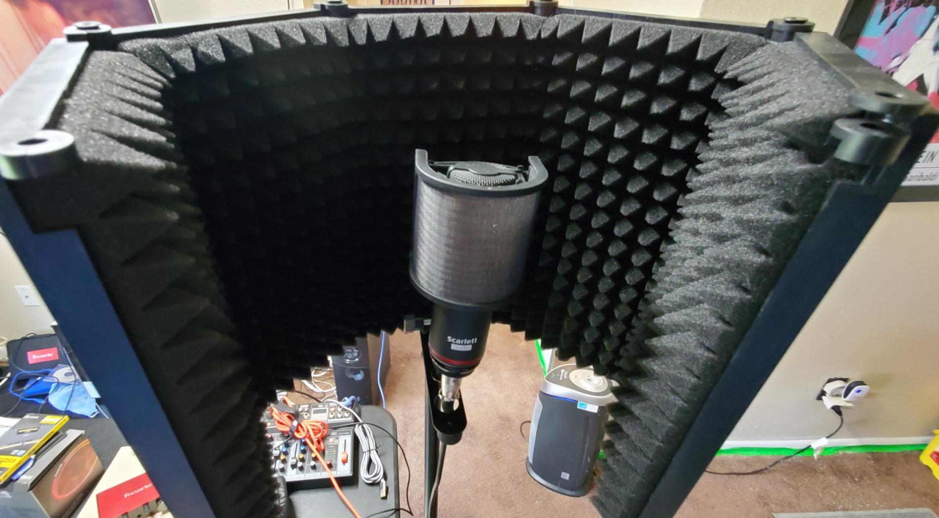 Moukey Microphone Insulation Sound Insulation Sound Shield Isolation, 5 Sides Microphone Sound-Absorbing Foam Reflector for Recording Studio, Podcasts, Vocals and Broadcasting customer photo 1