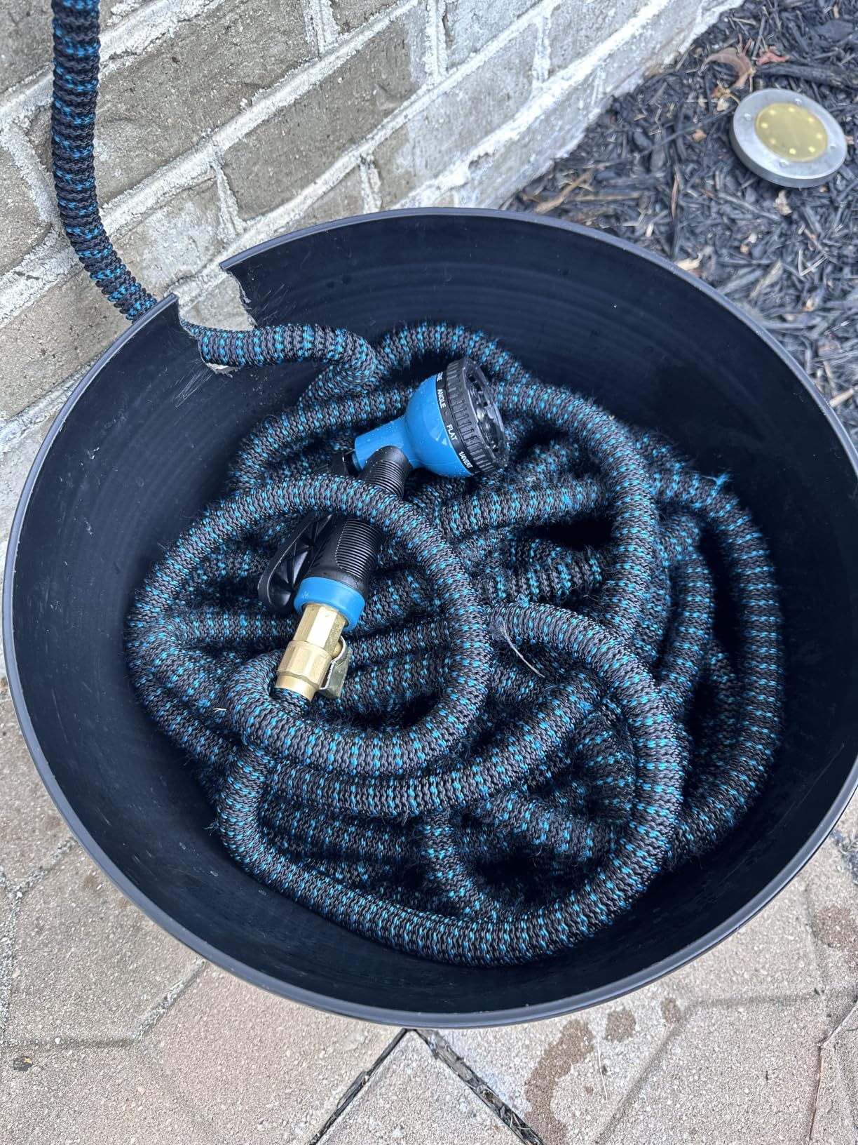 J&B XpandaHose 100ft Expandable Garden Hose, Lightweight, Brass Connectors | Ultra Strong 3750D fabric, 4-layer latex core, expands 3X, kink & leak-resistant, 10-pattern nozzle, storage bag customer photo 2