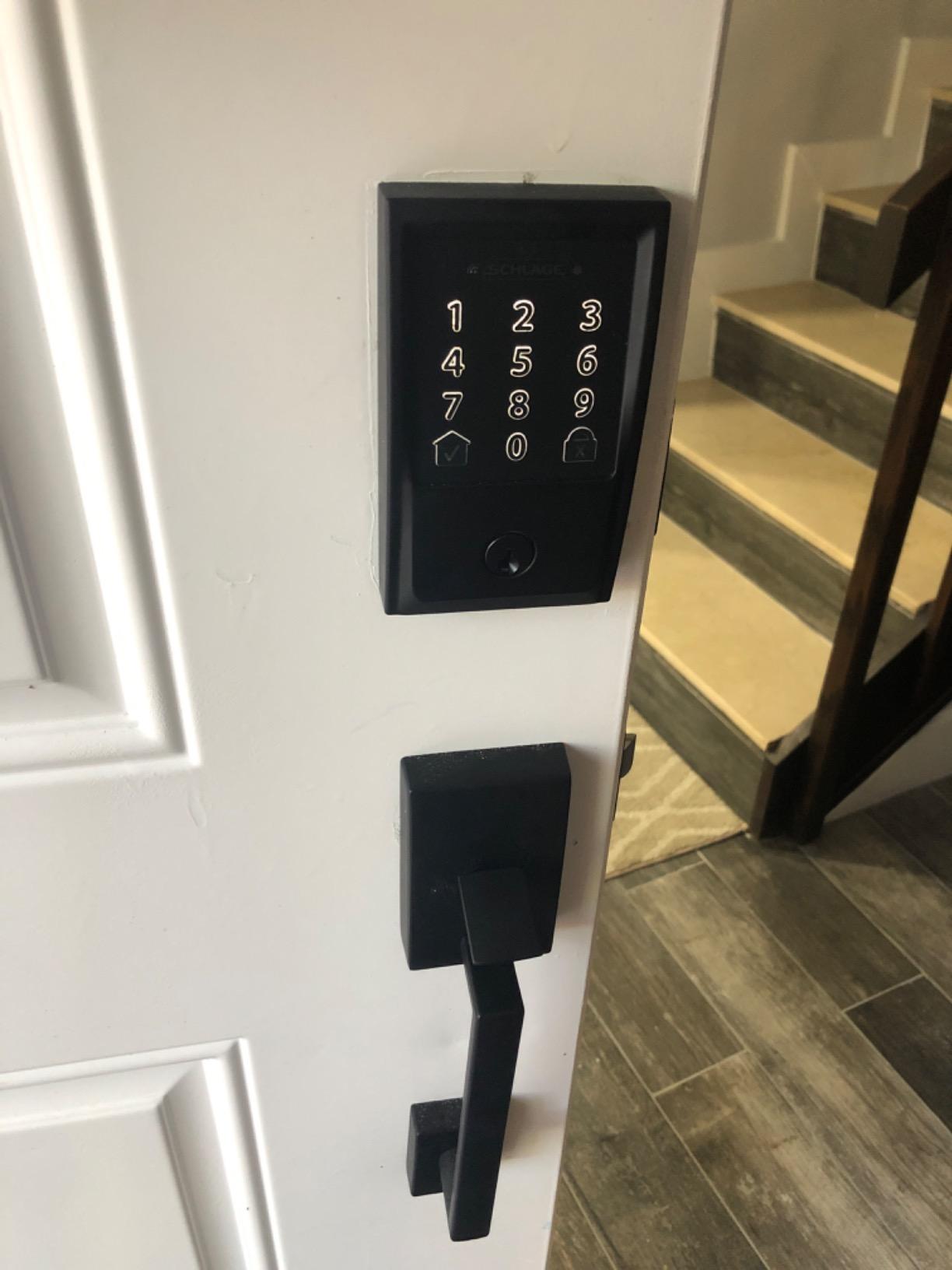 Schlage Encode Wi-Fi Smart Lock with Century Handleset Entry Set for Front Door, Matte Black customer photo 2