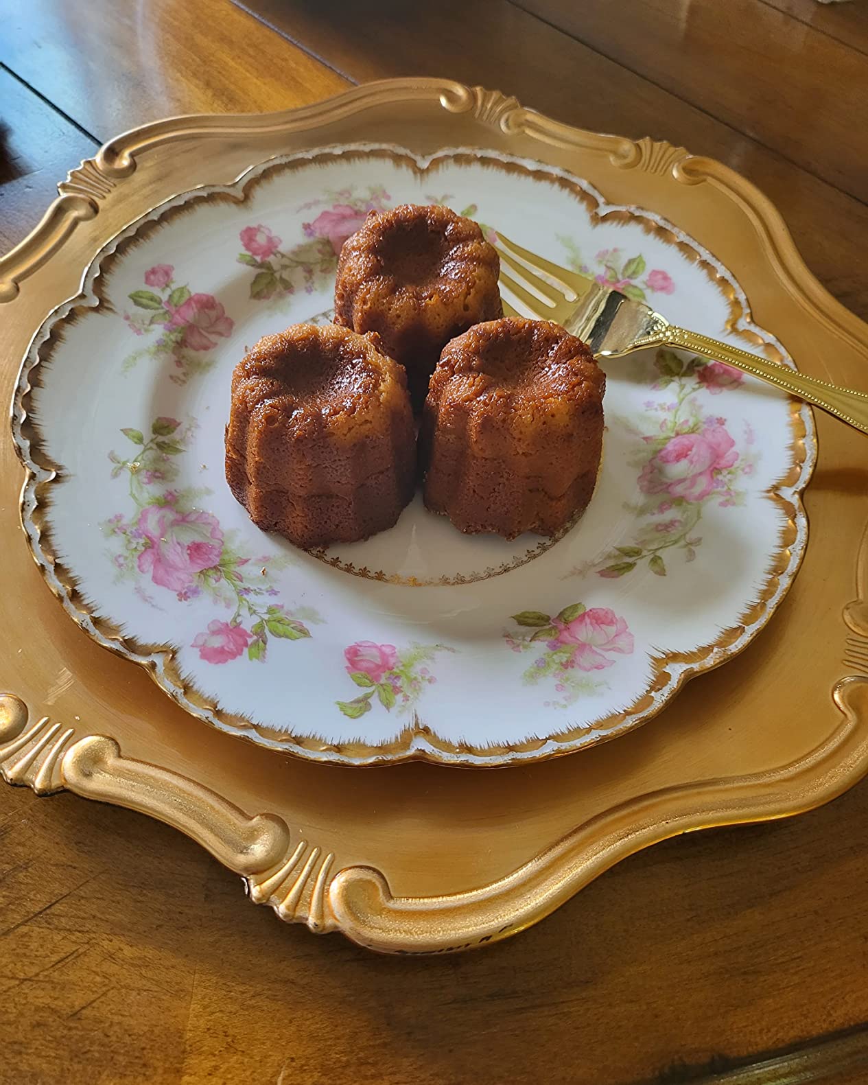 6-Cavity Canelé Pan Nonstick, Carbon Steel Canele Mold for French Pastry Baking customer photo 1