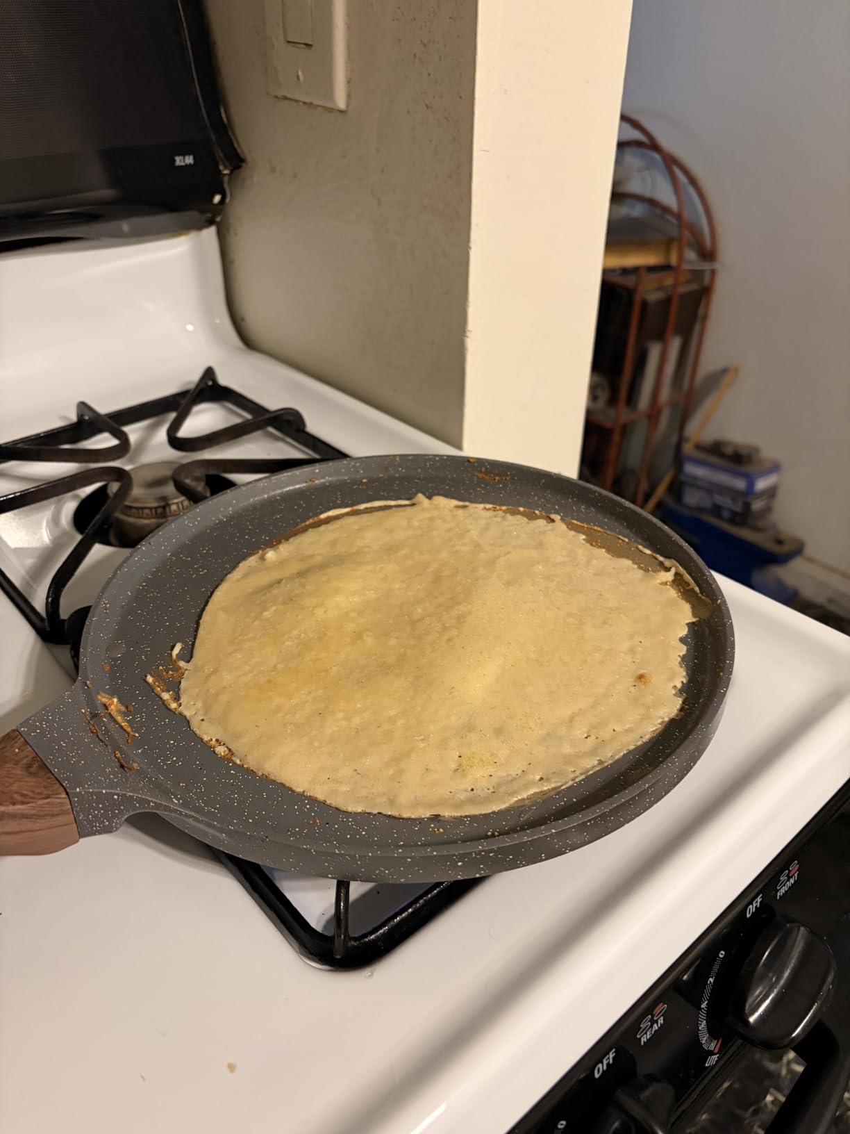 SENSARTE Nonstick Crepe Pan, Swiss Granite Coating Dosa Pan Pancake Flat Skillet Tawa Griddle 10-Inch with Stay-Cool Handle, Induction Compatible customer photo 2