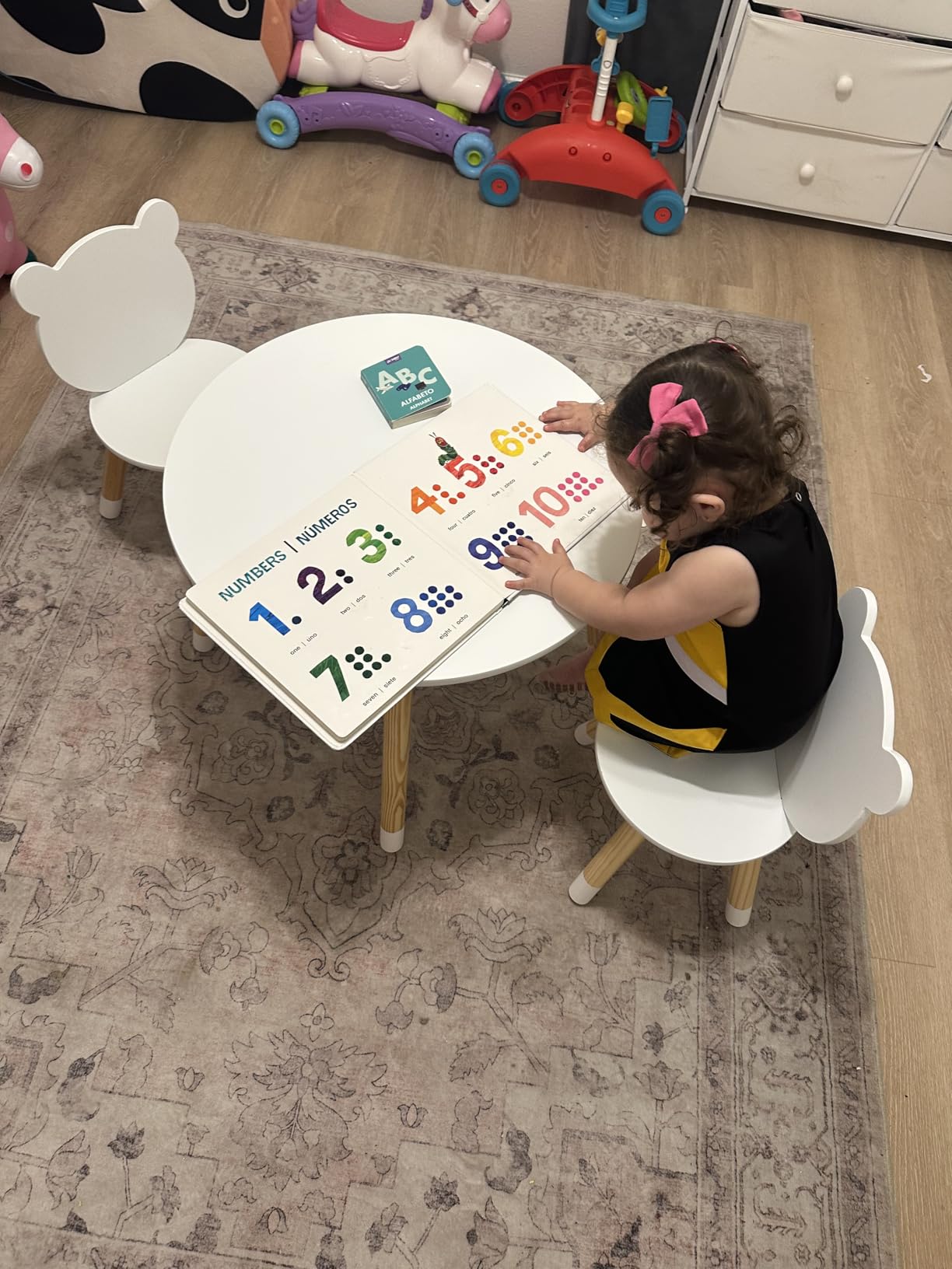UTEX Kids Wood Table and Chair Set, Kids Play Table with 2 Chairs, 3 Pieces Wood Round Table for Toddlers, Girls, Boys, White customer photo 2