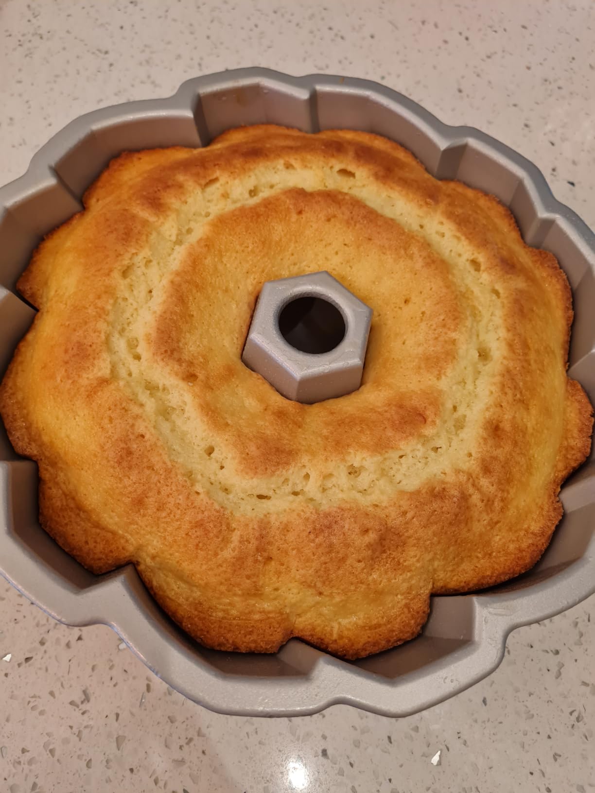 Nordic Ware NW 95577 75th Anniversary Braided Rope Bundt Cake Pan, Gold 12 Cup Capacity customer photo 1