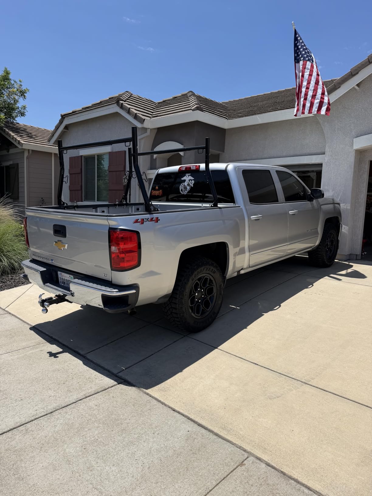 Truck Ladder Rack, 800 lbs Capacity Extendable Ladder Rack for Truck, Universal Adjustable Pickup Truck Bed Ladder Rack, Heavy Duty Steel Construction, No Drilling Required customer photo 2