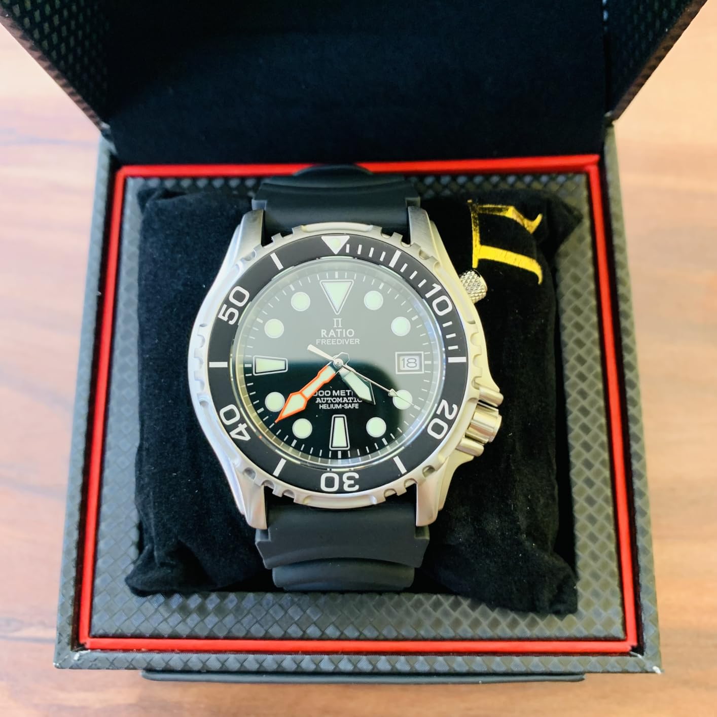 FreeDiver Helium Safe Dive Watch Stainless Steel Automatic Diver Watch 1000M Water Resistant Diving Watch for Men customer photo 1