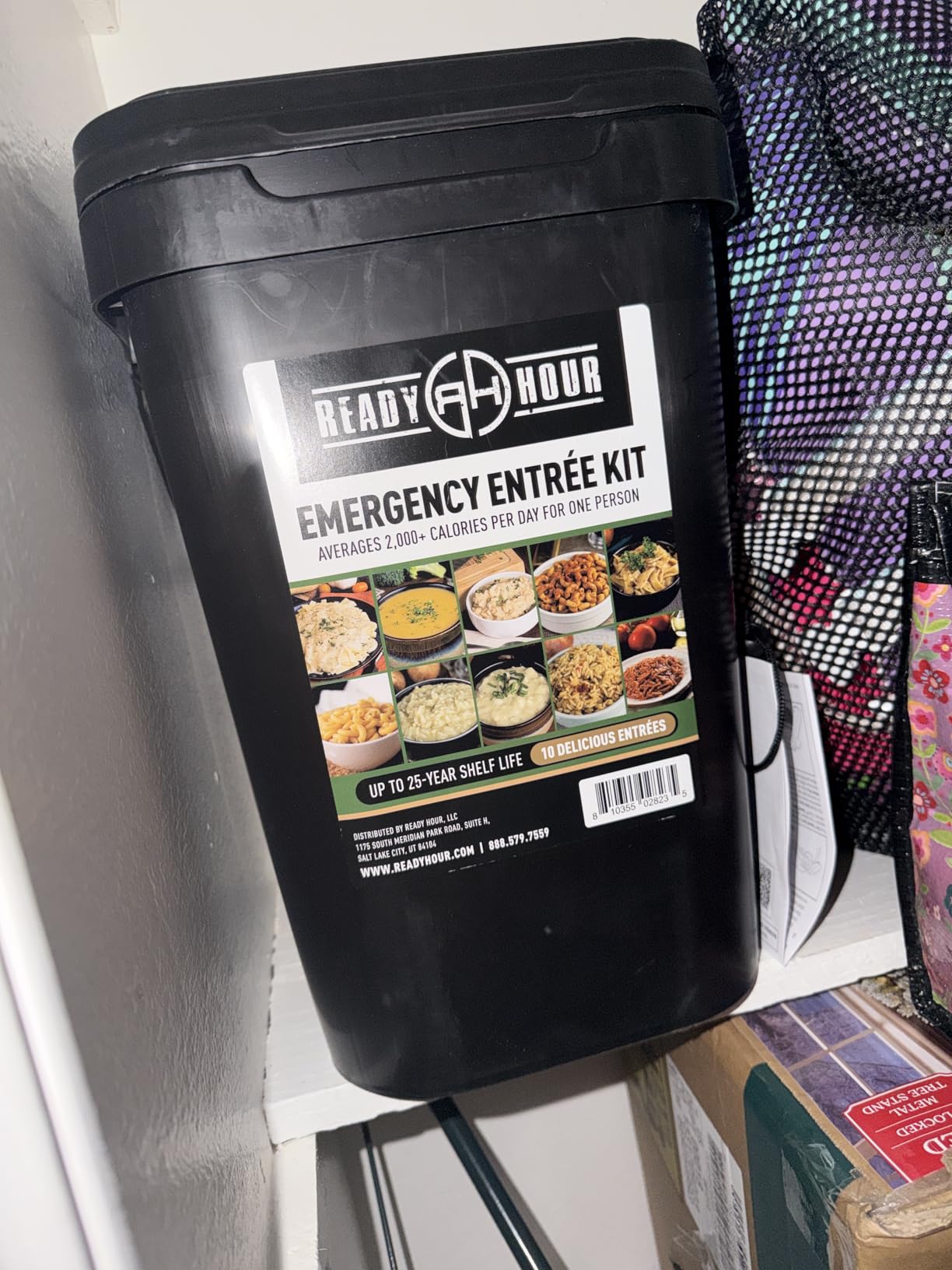 Ready Hour 120 Serving Entree Bucket - Freeze Dried Emergency Food Supply - Survival Meals with Long Shelf Life - Prepper Essentials for Disaster, Camping, Hiking, or Outdoor Use customer photo 1