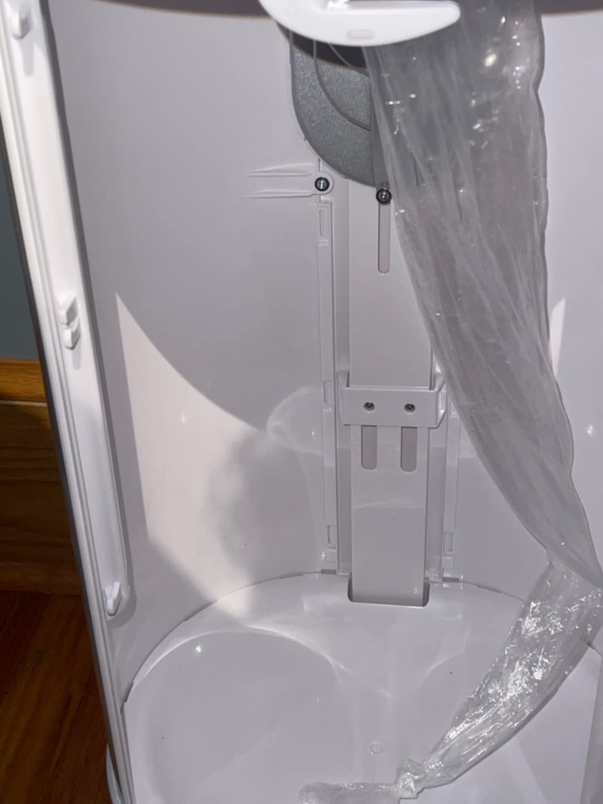 Munchkin UV Diaper Pail #1 in Odor Control, Includes 1 UV Snap, Seal & Toss Bag and 1 UV Refill Ring customer photo 1