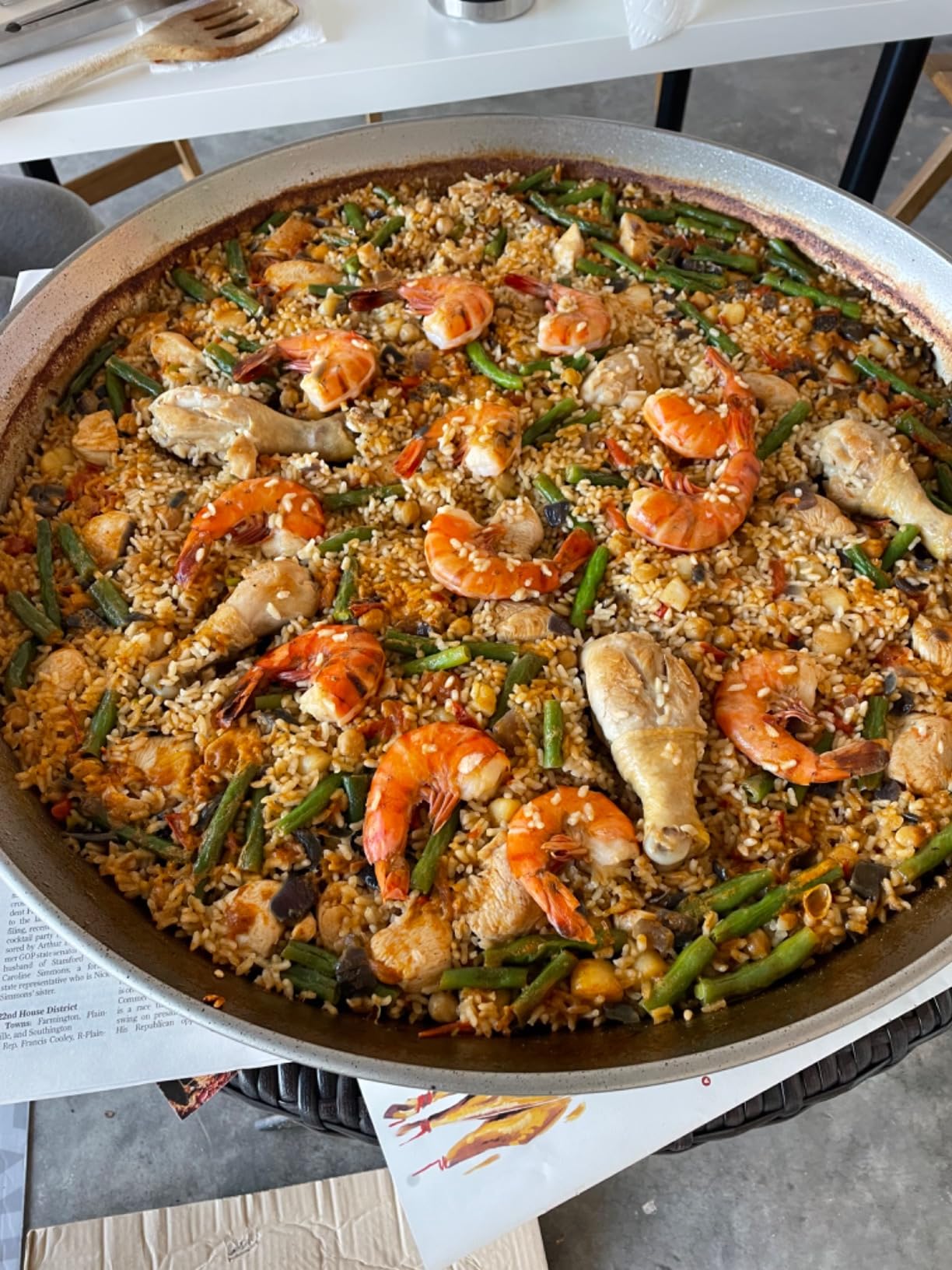 Ibiza Paella Kit with 28-inch Carbon Steel Pan, 8-16 - 24 in Triple Ring Paella Burner and Stand Set (34 in) Perfect for Gastronomic Events, Caterings, Camping, 25 Servings customer photo 1