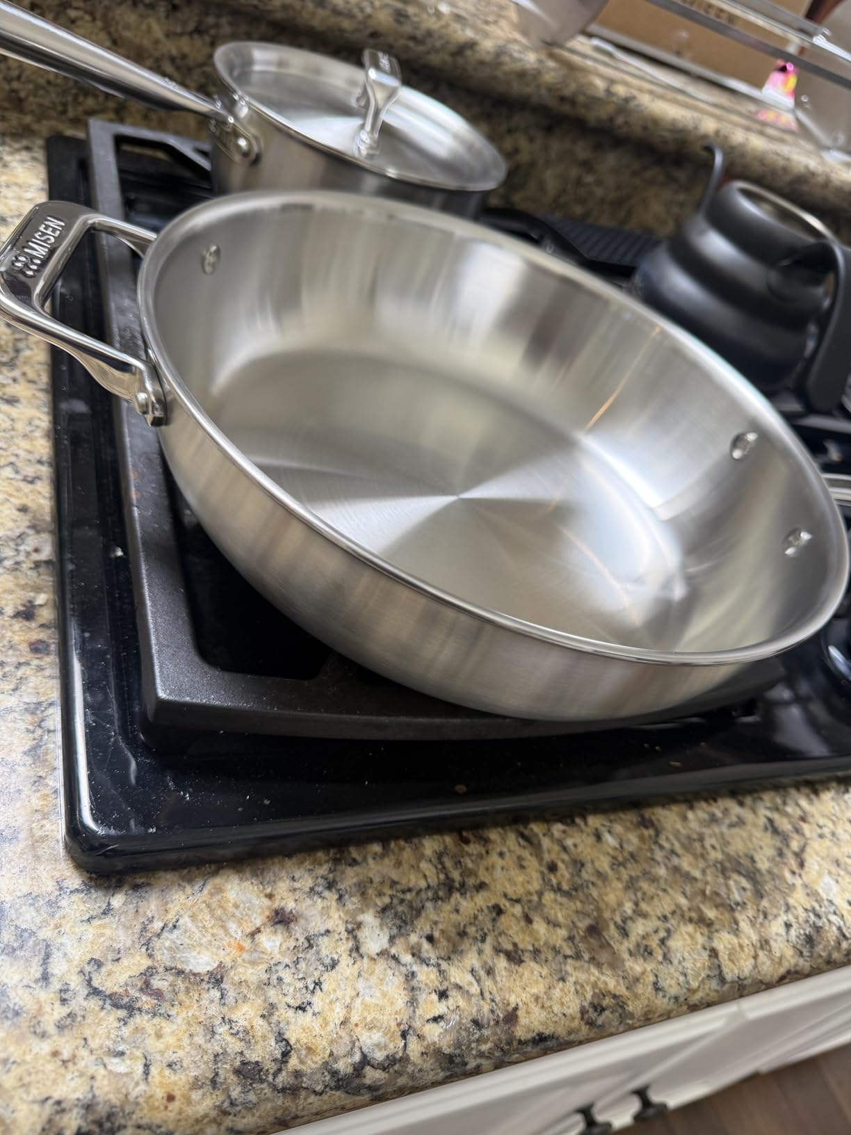 Misen 5-Ply Stainless Steel Saucier with Lid- Induction-Compatible Pan with Curved Sides for Smooth Stirring - Oven Safe to 800F - Even Heat Distribution & Ergonomic Handle - 3 QT customer photo 1