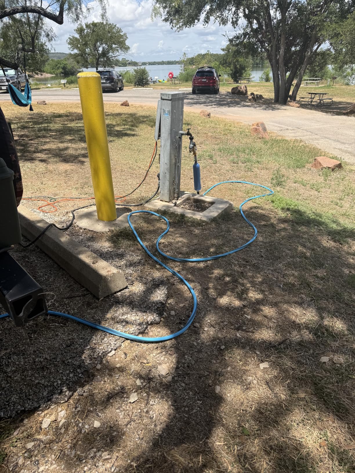 Camco EvoFlex2 50-ft Drinking Water Hose - RV Drinking Water Hose Reinforced with Fabric & Ultra Lightweight - Contains No Lead, No BPA & No Phthalate - Abrasion Resistant (22579) customer photo 2
