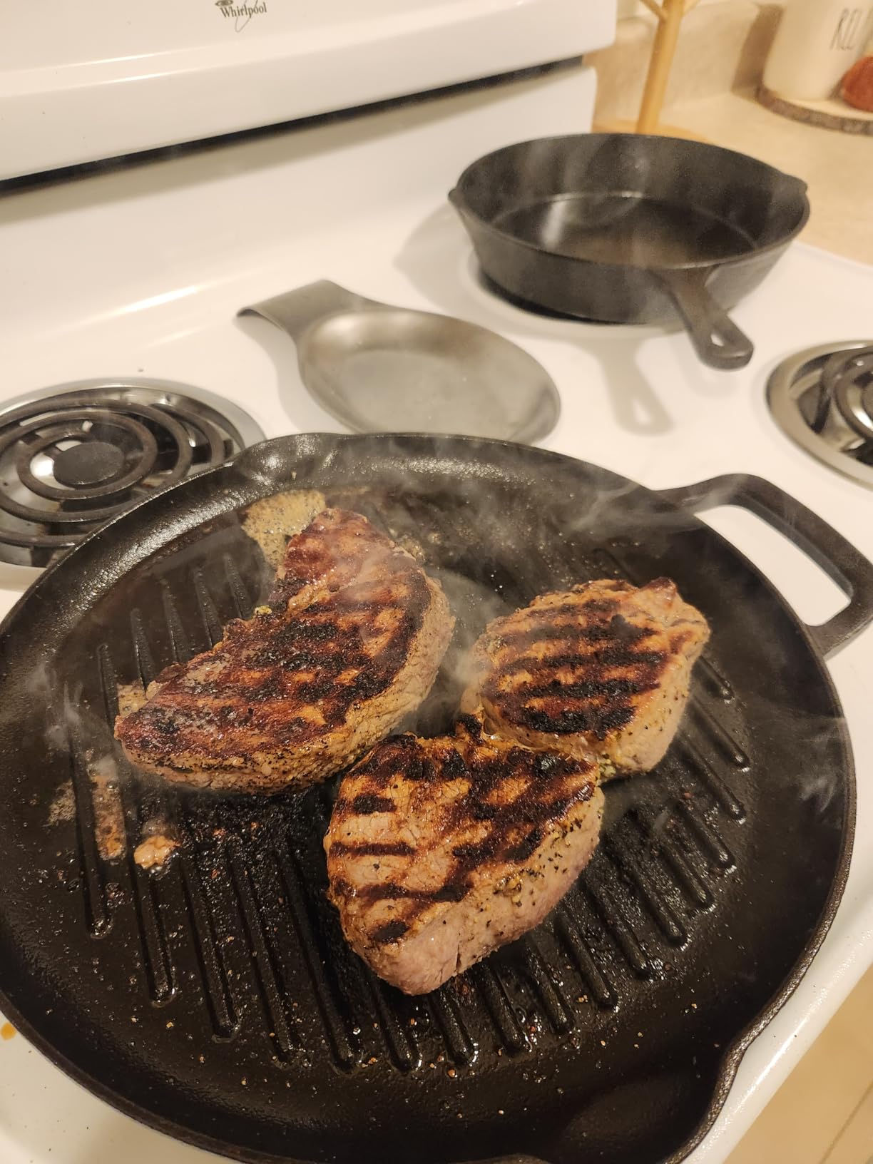 Cast Iron Grill Pan, 12.6 inch Griddle Pan with Dual Handles, Pre-Seasoned Heavy-Duty Cast Iron Skillet customer photo 2