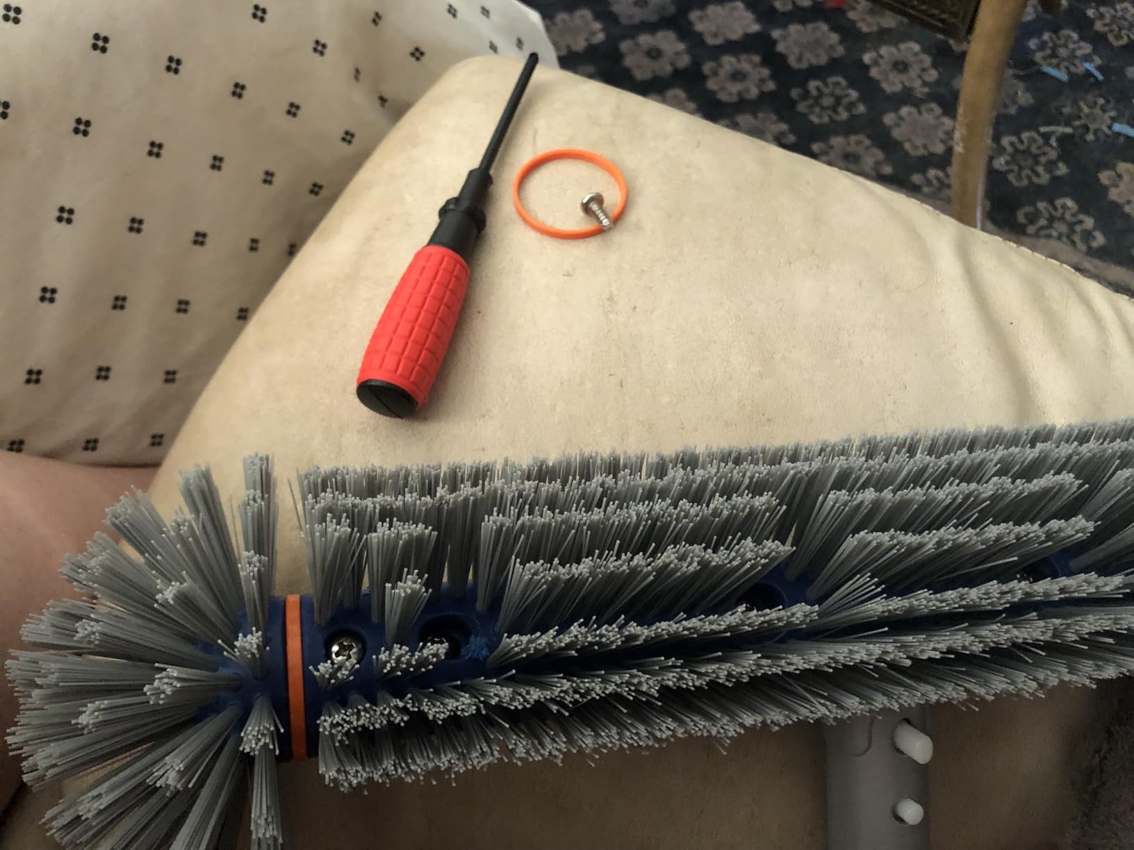 POOLAZA 360 Degree Pool Brush, 17.5