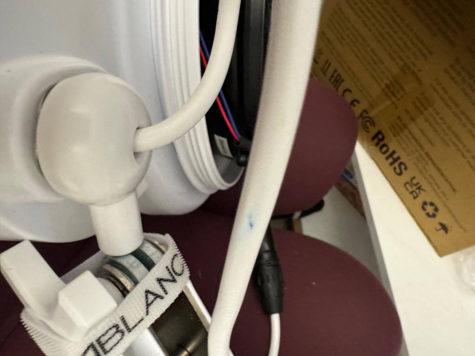 4BLANC Alize Original Vacuum Nail Dust Collector for Pedicure with Built-in Dimmable LED Lamp, Certified HEPA 11 Medical Grade Replaceable Filter, and Universal Table Mount customer photo 2