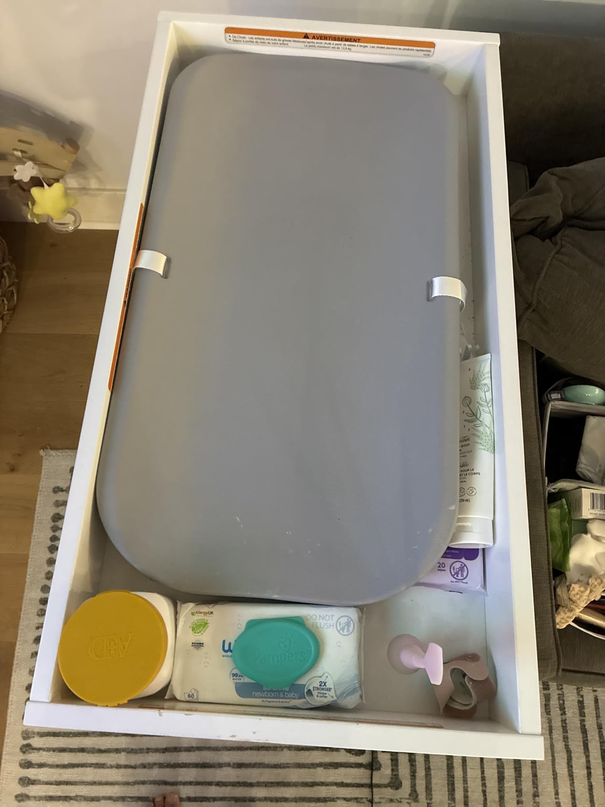 Graco Teddi Changing Table with Water-Resistant Changing Pad (White) - GREENGUARD Gold Certified customer photo 2