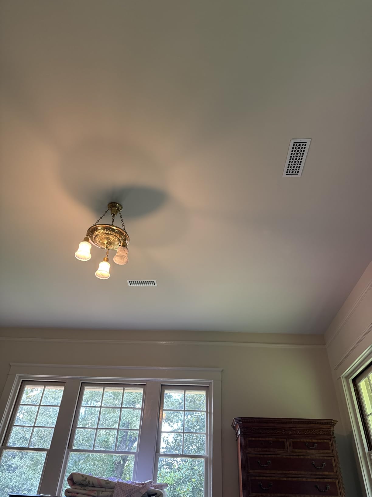 Empire Register Co Ceiling and Wall Vent Cover, 4x10 Inch Honeycomb Design, White Finish, Metal Damper Attached customer photo 2