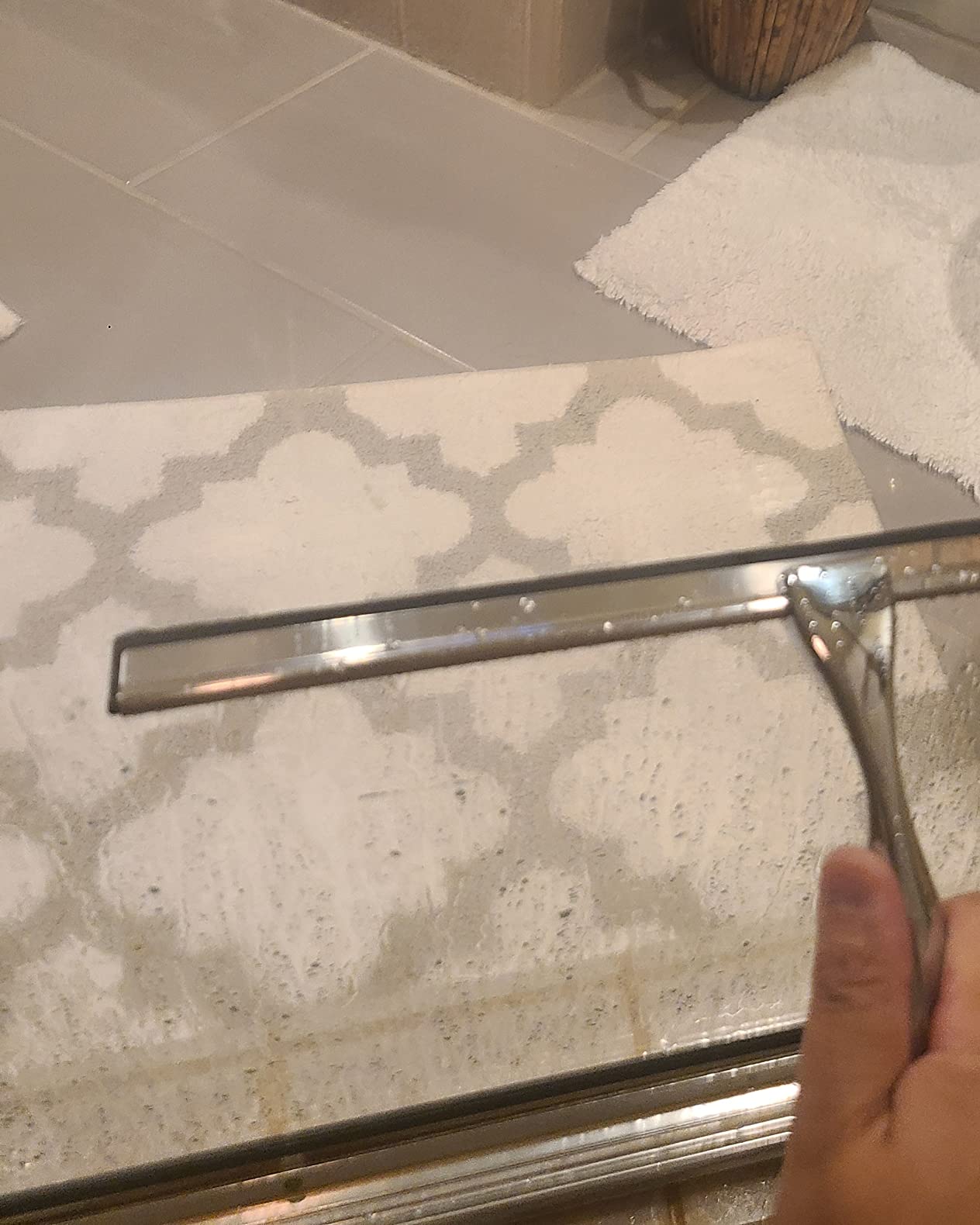 TOOVEM 14 Inch Shower Squeegee for Glass Doors, Window, Bathroom (Gold) | TOOVEM 14 Inch Shower Squeegee for Glass Doors, Window, Bathroom, Car Windshield, Shower Cleaning Tools with S Hook customer photo 2