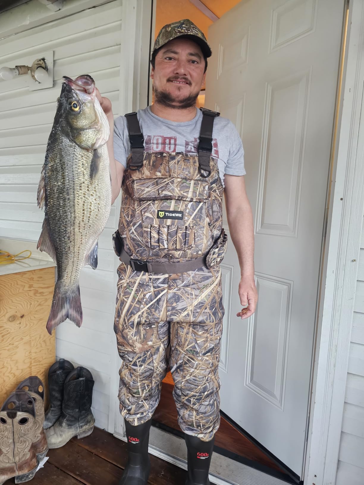 TIDEWE Hunting Waders with Boot Hanger & 600G Insulation, Waterproof Cleated Neoprene Bootfoot Fishing Chest Waders customer photo 1